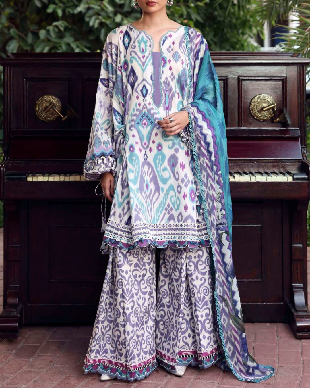 Elaf Belladore Prints Chiffon 26 Unstitched Premium 3 Piece Suit (EPA-2A)