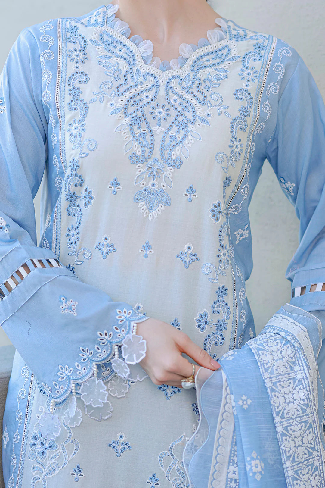 Zellbury Chikankari Embroidered Unstitched 3 Piece Suit (4066)