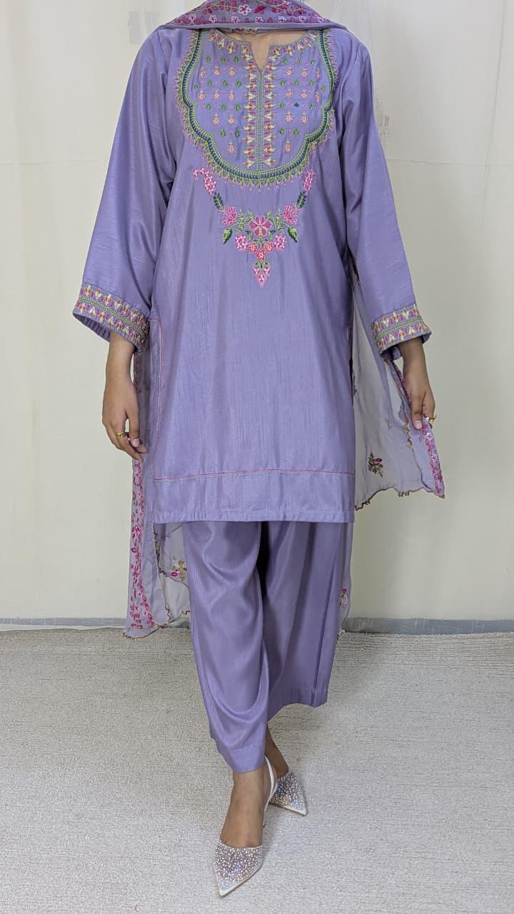 Amna Khurram Silk Embroidered 3-Piece Suit with Embroidered Chiffon Dupatta A021 – Ready to Wear