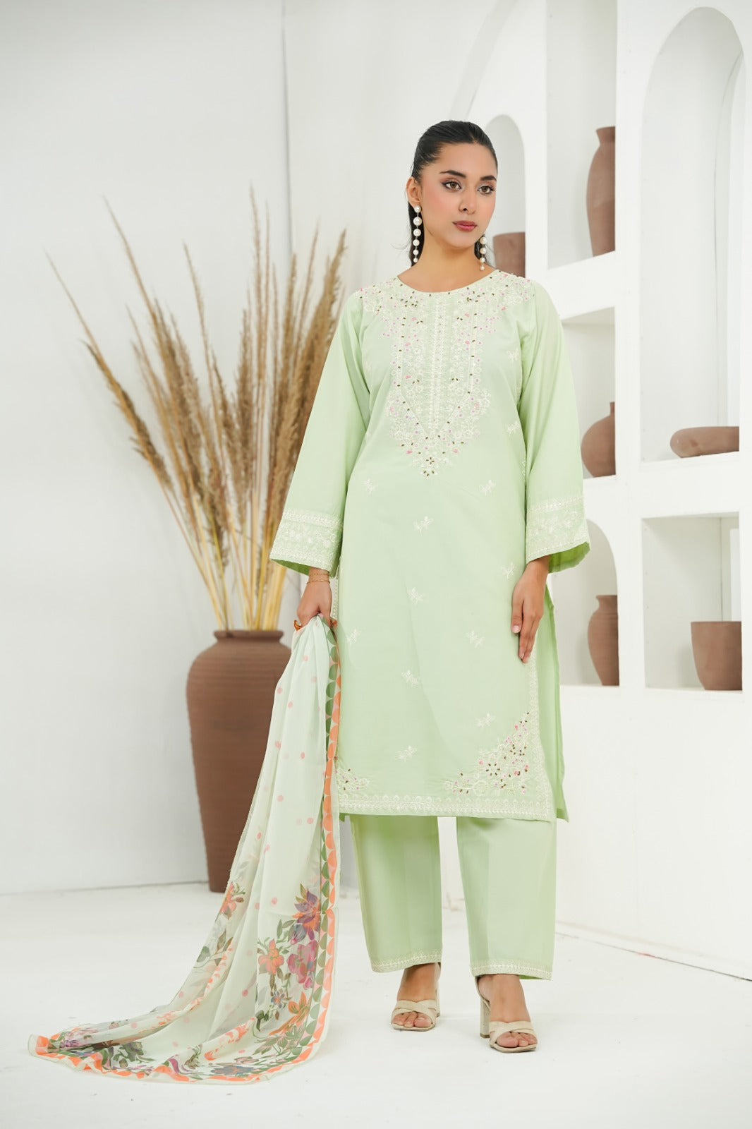 Amna Khuram – MINT Cut Dana Emb Neck 3PC Cotton Lawn Stitched Suit