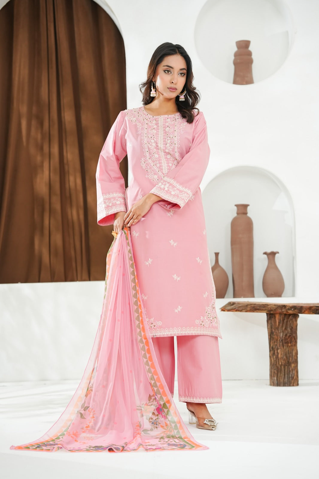 Amna Khuram – PEACH Cut Dana Emb Neck 3PC Cotton Lawn Stitched Suit