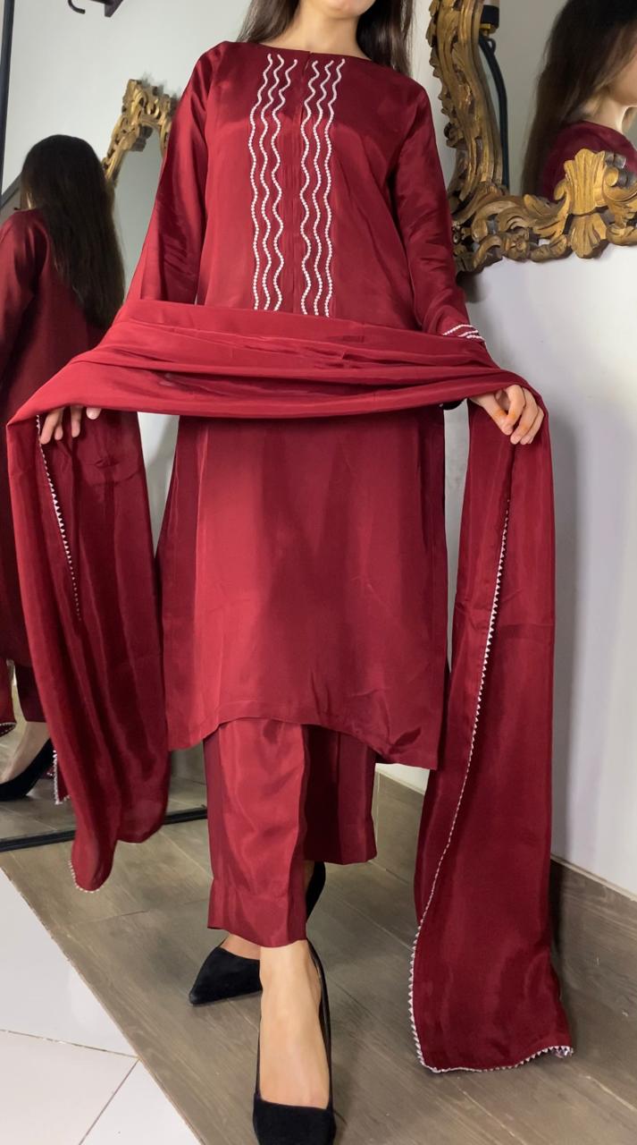 Amna Khurram Luxurious Silk 3 Piece Suit with Chiffon Dupatta