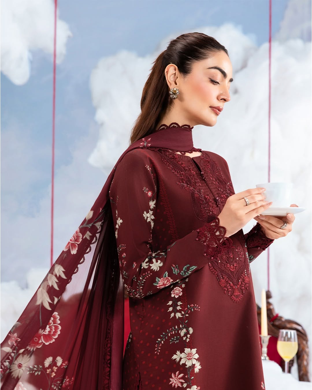 MariaB MBasics-Embroidered Lawn 3 Piece Unstitched Suit with Chiffon Dupatta (D07A)