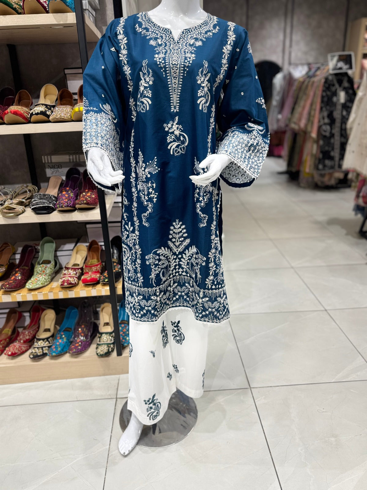 Bin Ishaq Embroidered Lawn Stitched 2 Piece Suit