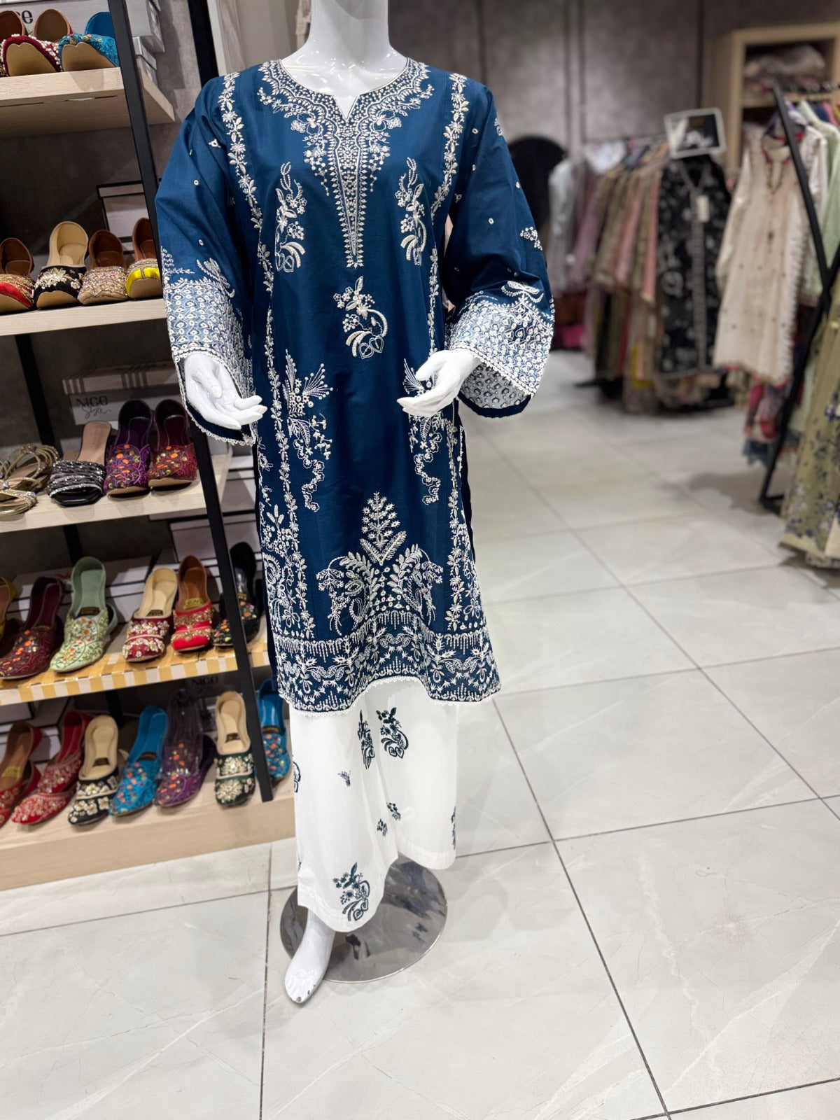 Bin Ishaq Embroidered Lawn Stitched 2 Piece Suit