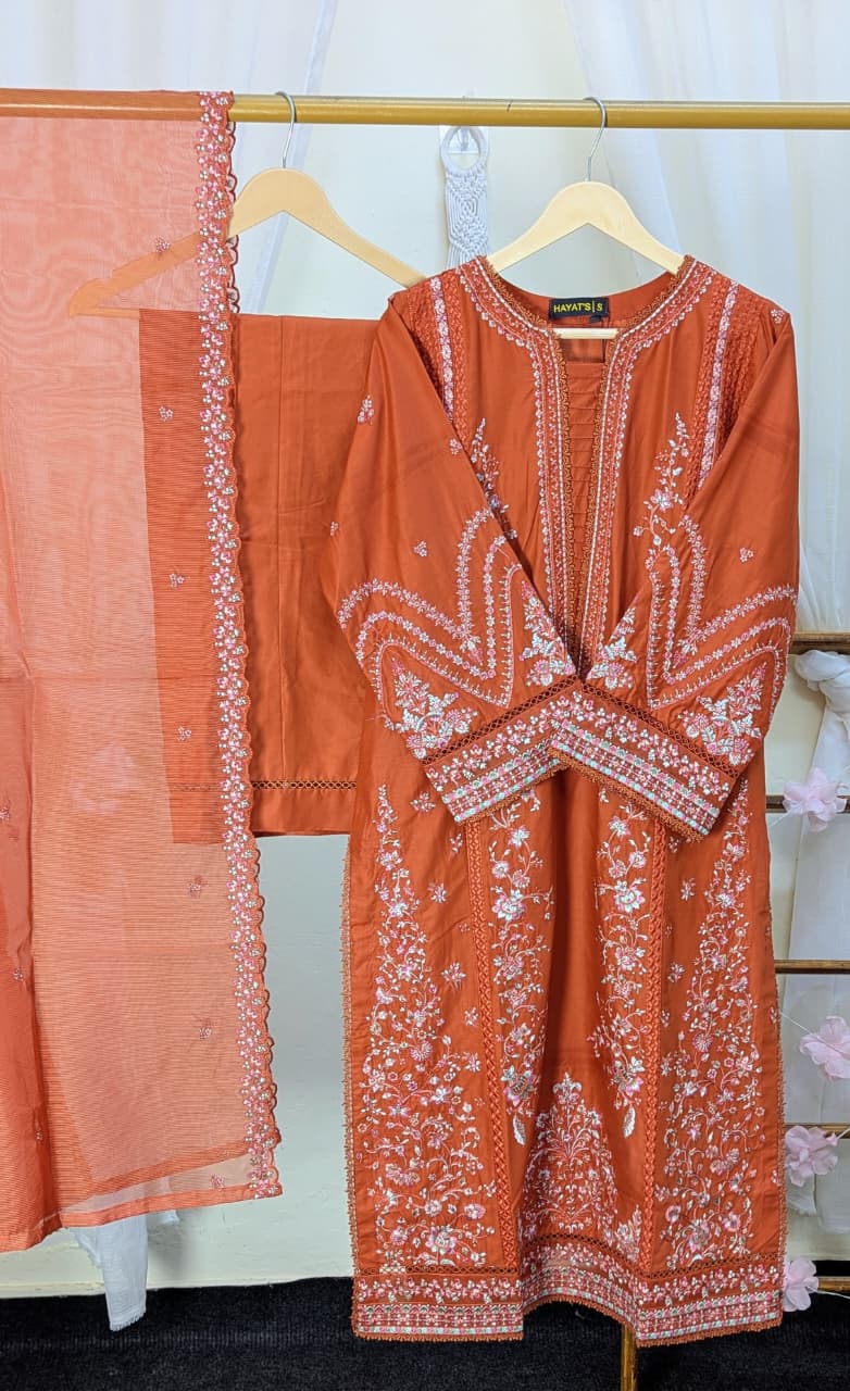 Hayat Embroidered Lawn Stitched 3 Piece Suit (02)