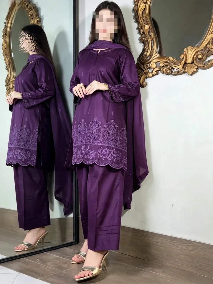 Amna Khurram Embroidered Lawn Cotton Stitched 3 Piece Suit (04)