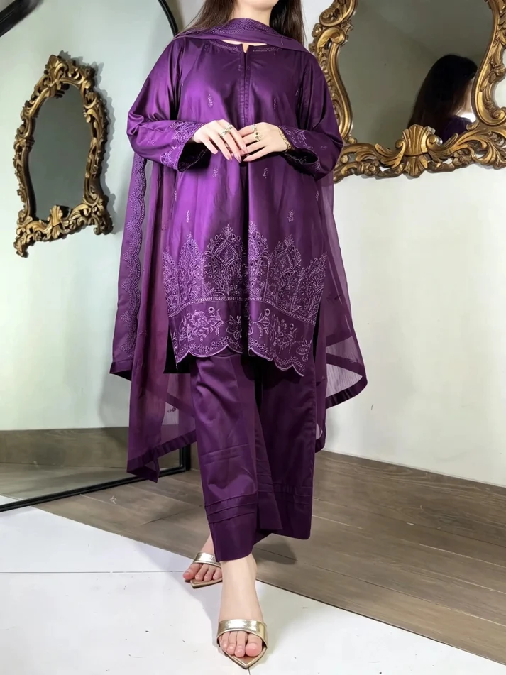 Amna Khurram Embroidered Lawn Cotton Stitched 3 Piece Suit (04)