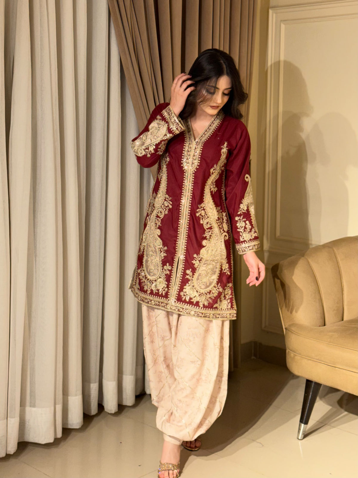 Amna khurram Viscose Co’Ord Embroidered Shirt & Balloon Pant Set (02)