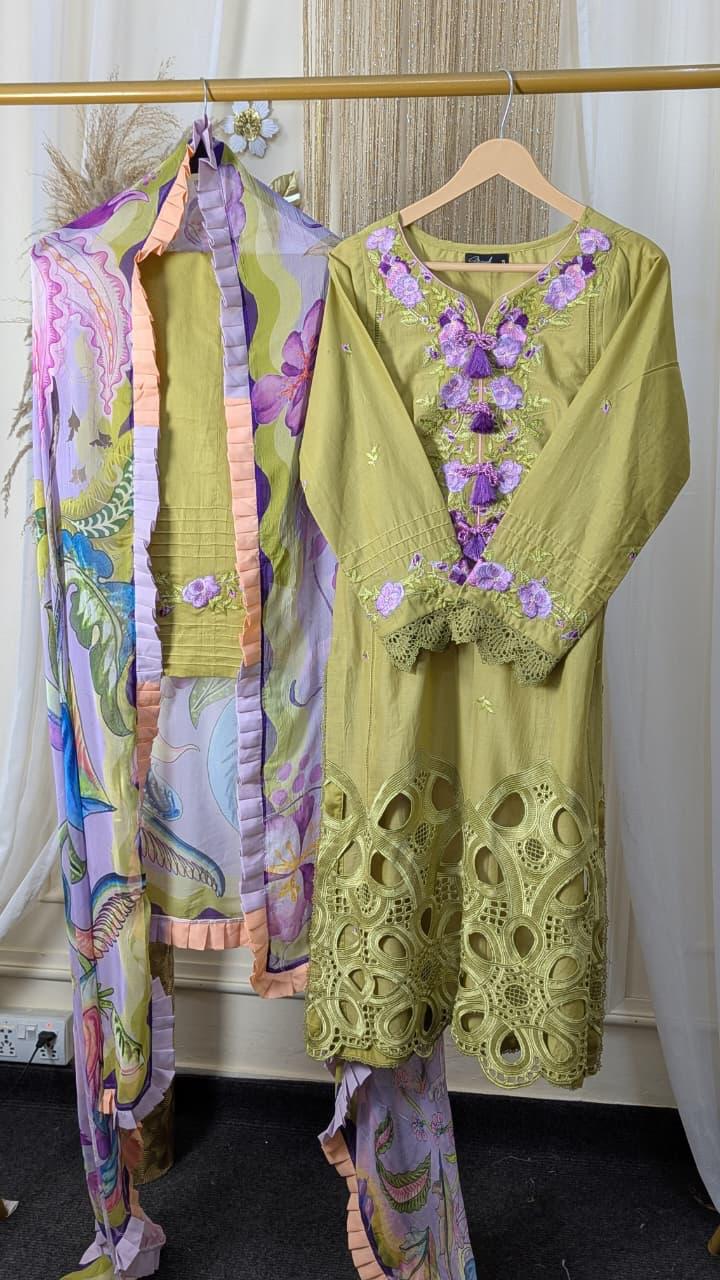 Hemline By Mushq - Embroidered Lawn 3 Piece stitched Suit (ARANZA)