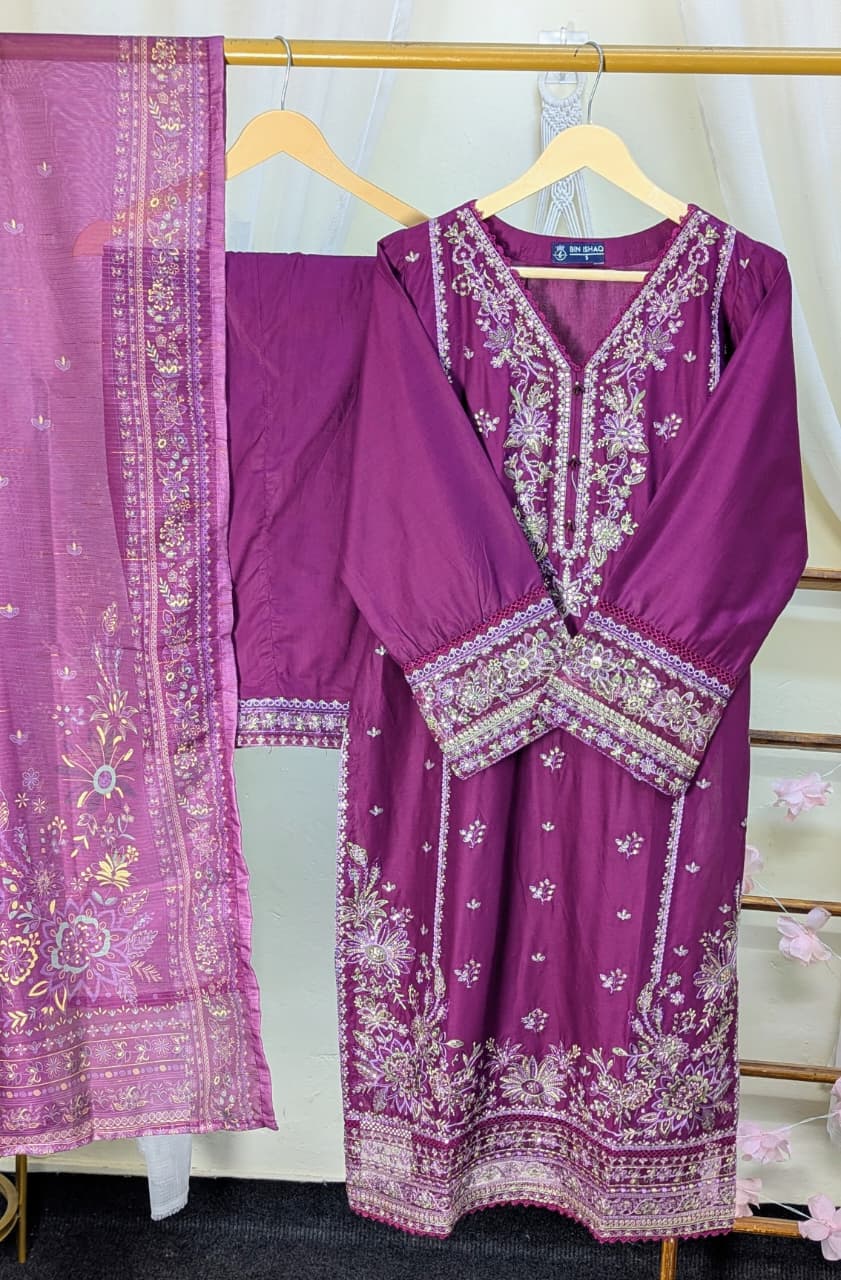 Hayat Embroidered Lawn Stitched 3 Piece Suit (10)