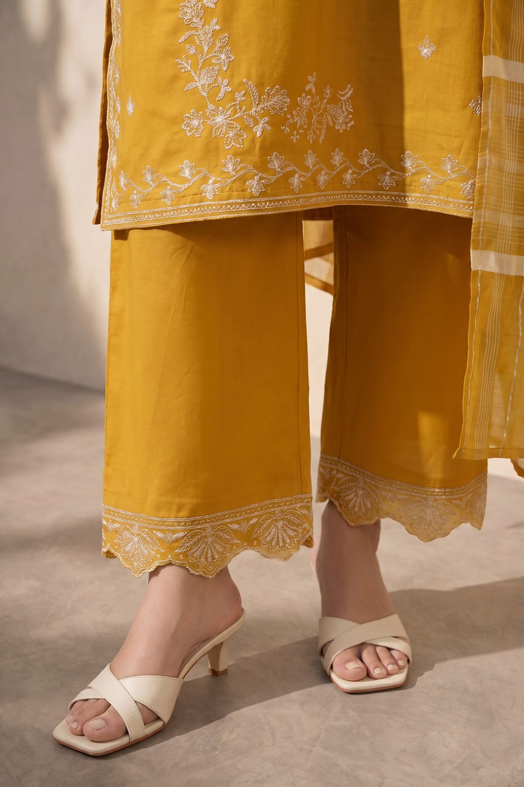 Zellbury Embroidered Kurta Dupatta Trouser 3-Piece Stitched Suit (3226)