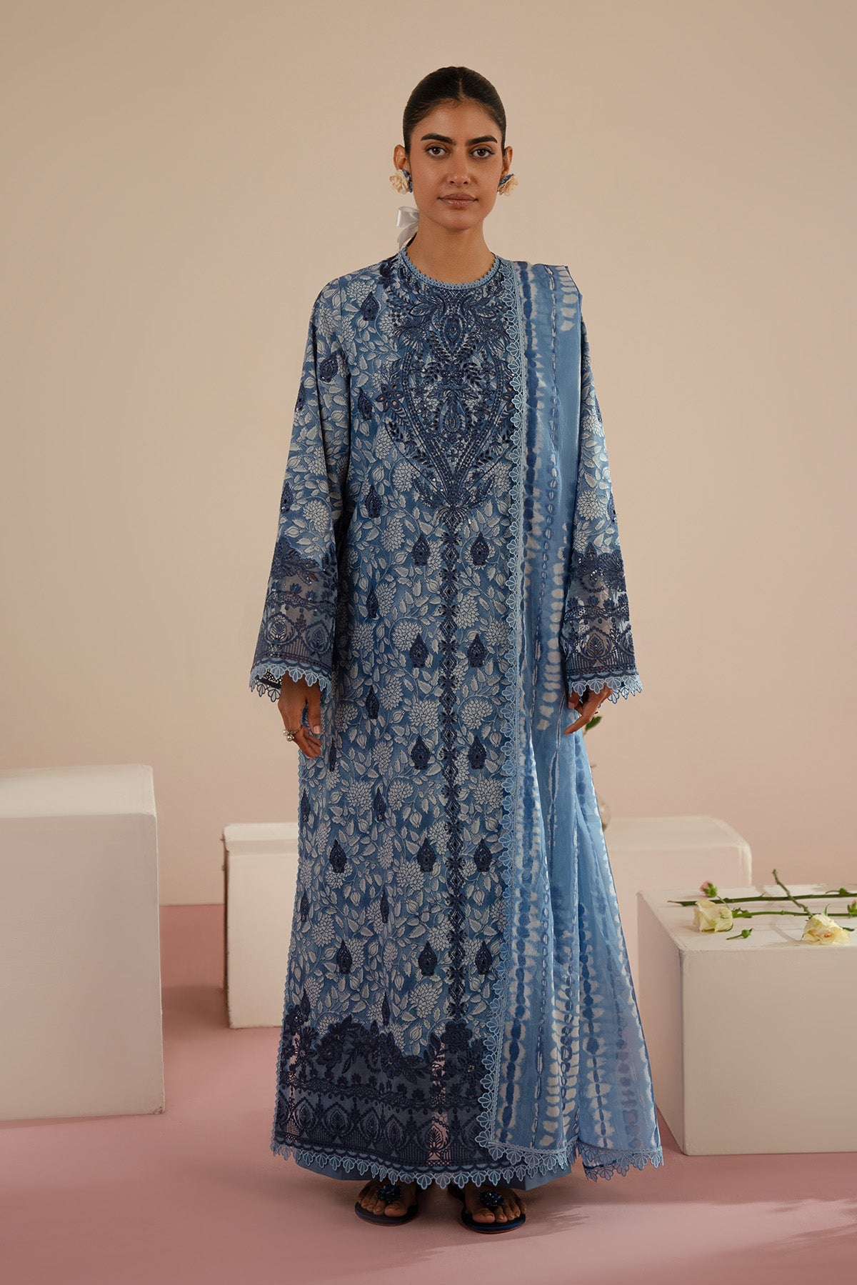 Afrozeh Kalina The Folral Charm Lawn '2025