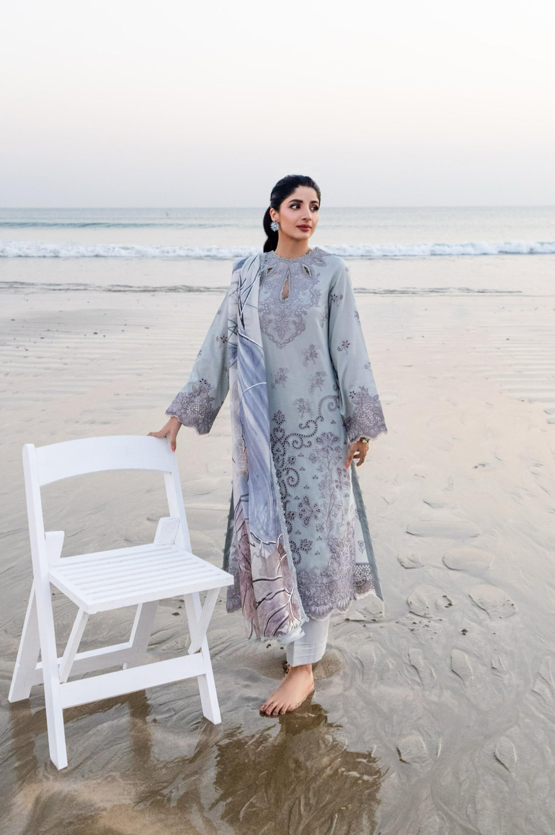 Aabyaan Zumar As-10 Saagar Luxury Festive Lawn 25'