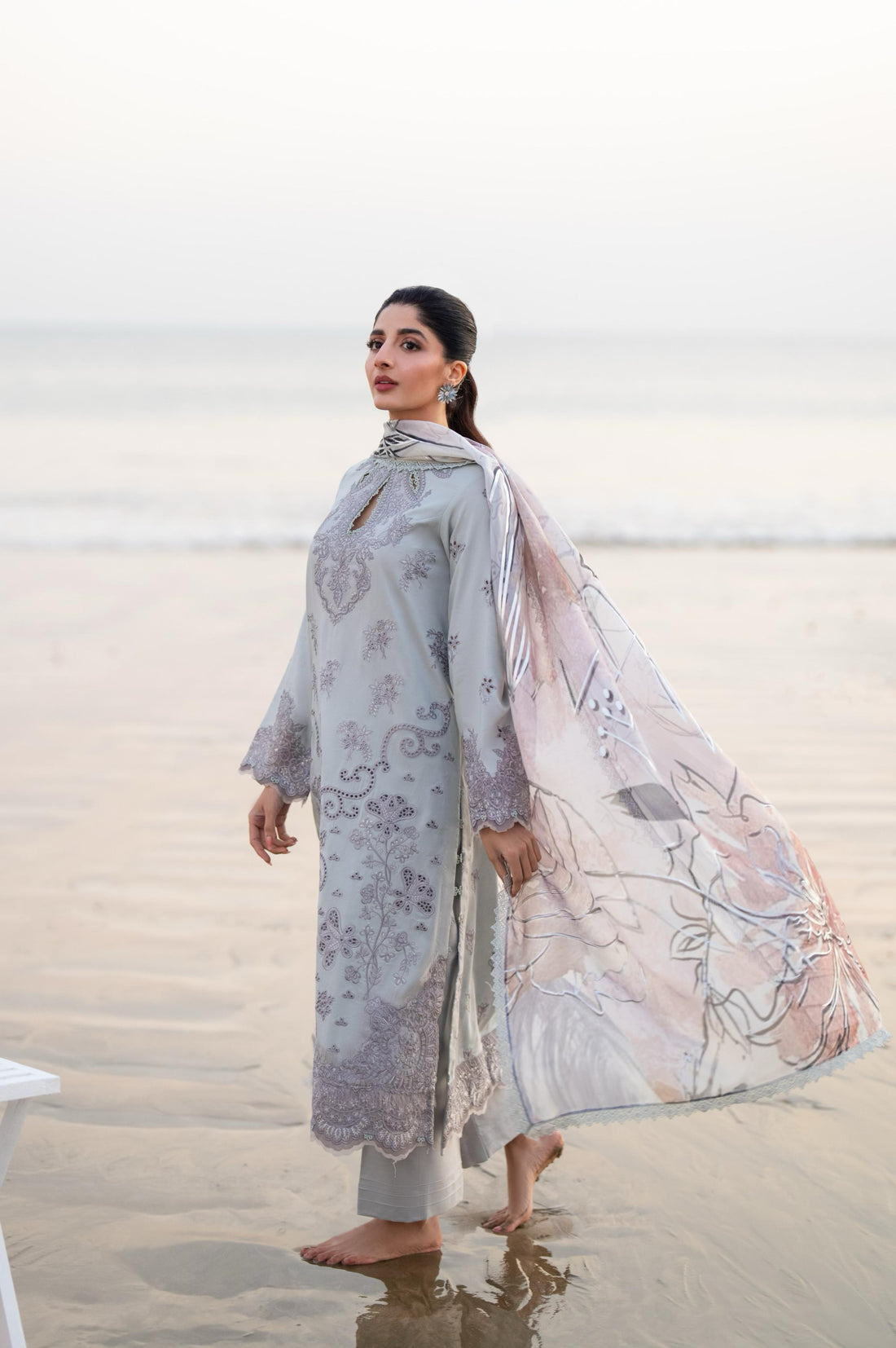 Aabyaan Zumar As-10 Saagar Luxury Festive Lawn 25'