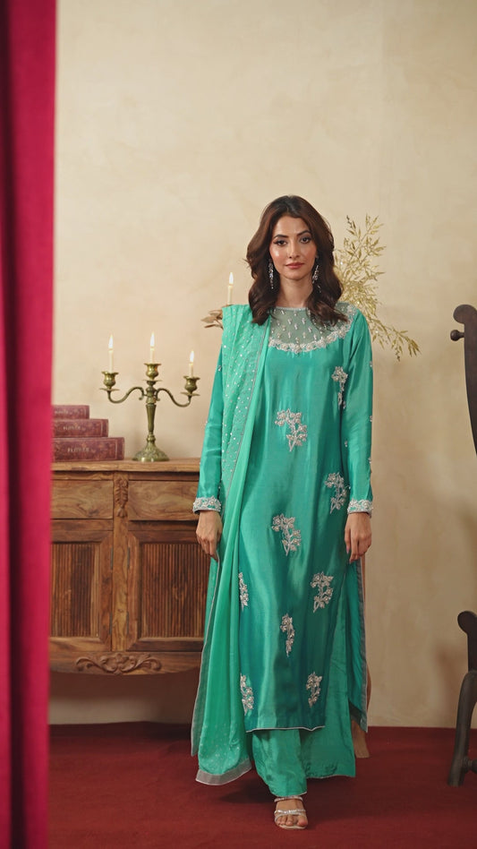 Amna Khurram D-04 Handmade Silk Collection 25