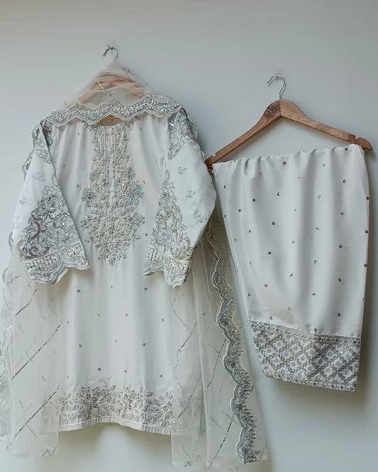 Amna Khurram Anju D-2 3pc ready to wear collection