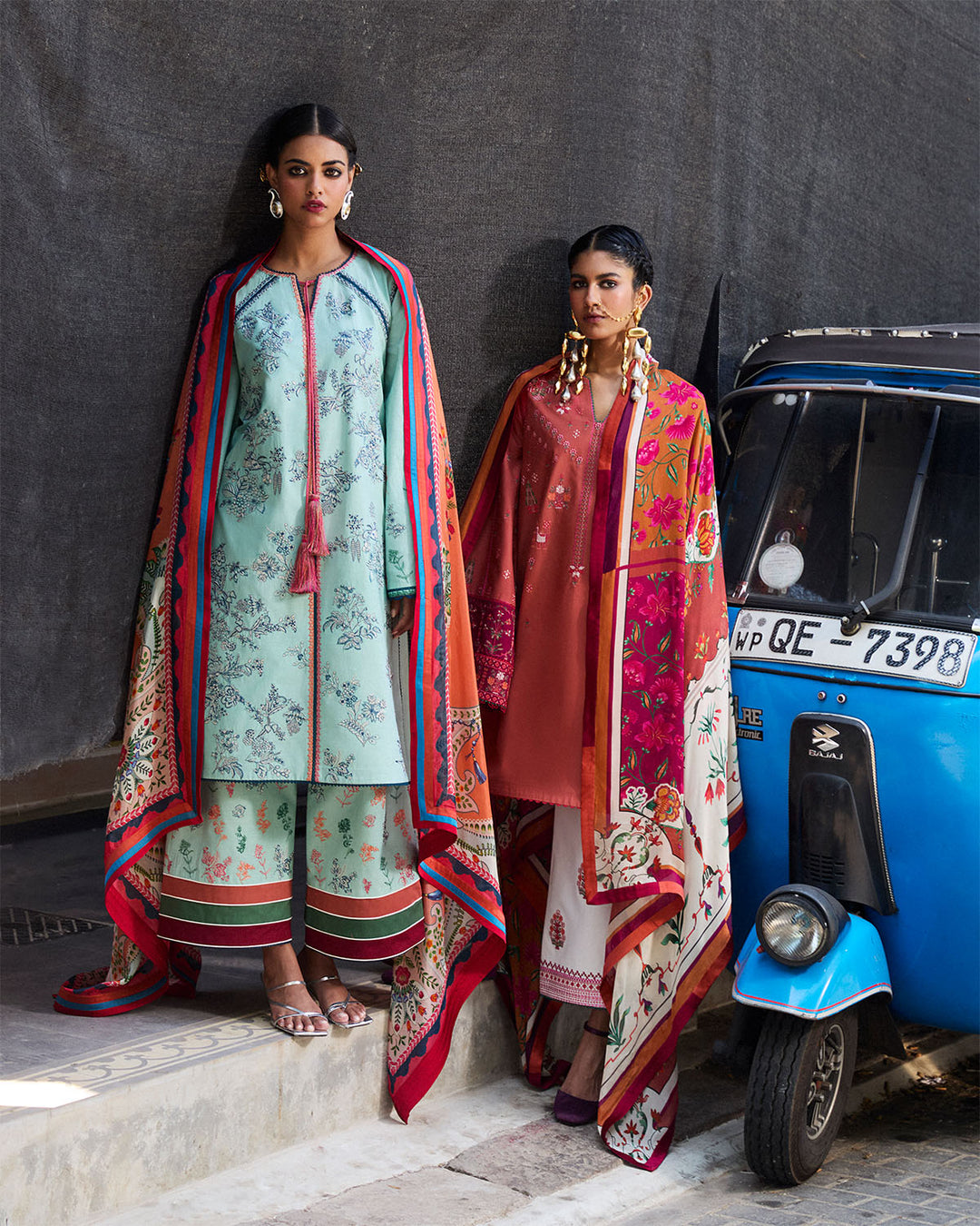 Jugnu Neelum Luxury Lawn Collection 25