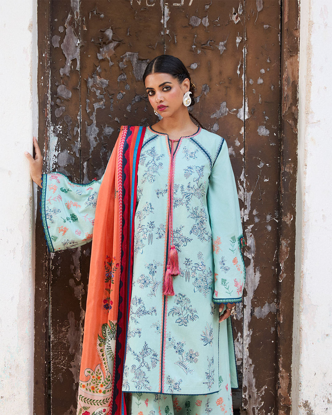 Jugnu Neelum Luxury Lawn Collection 25