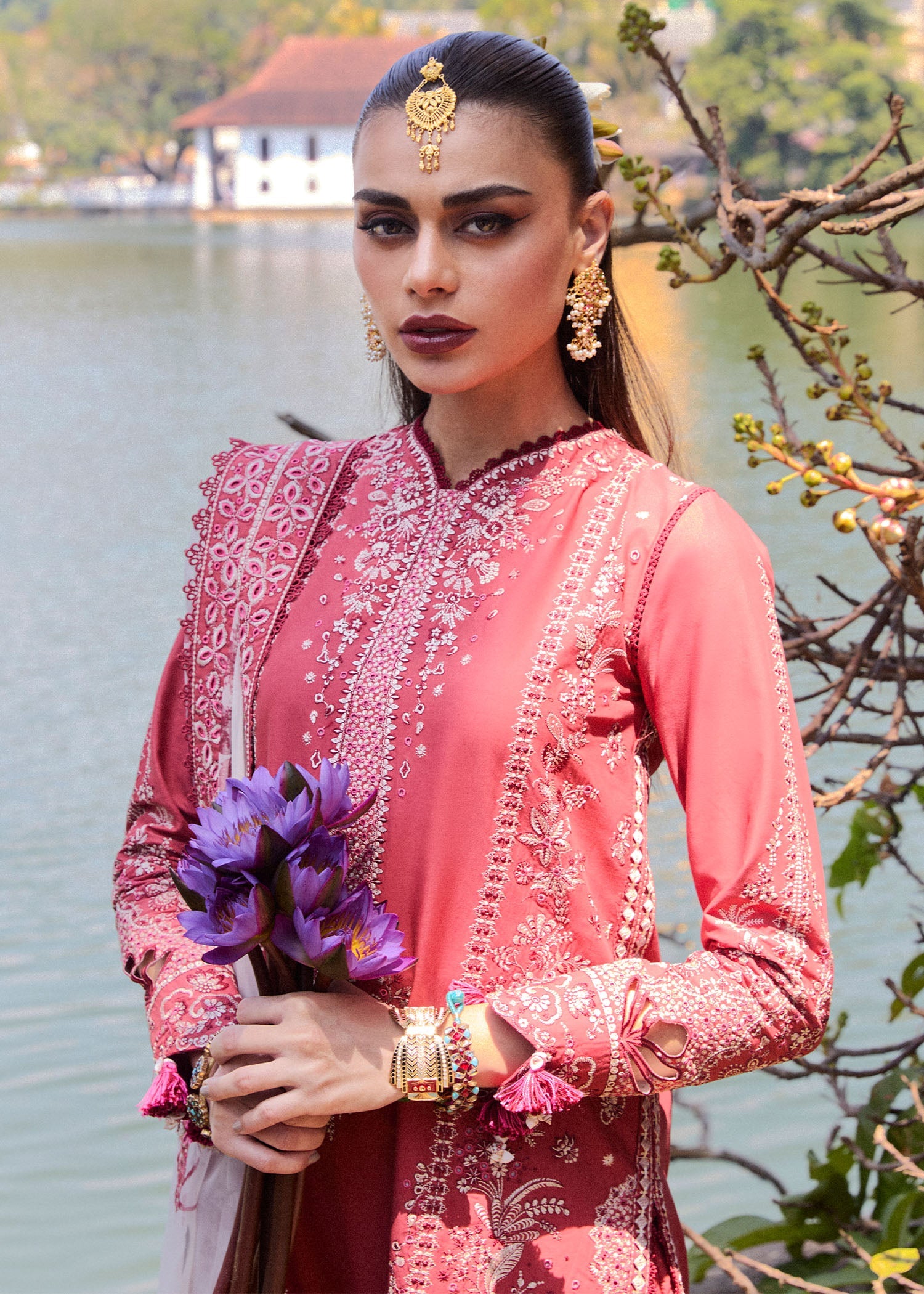 Hussain Rehar Flare Luxury Lawn'25