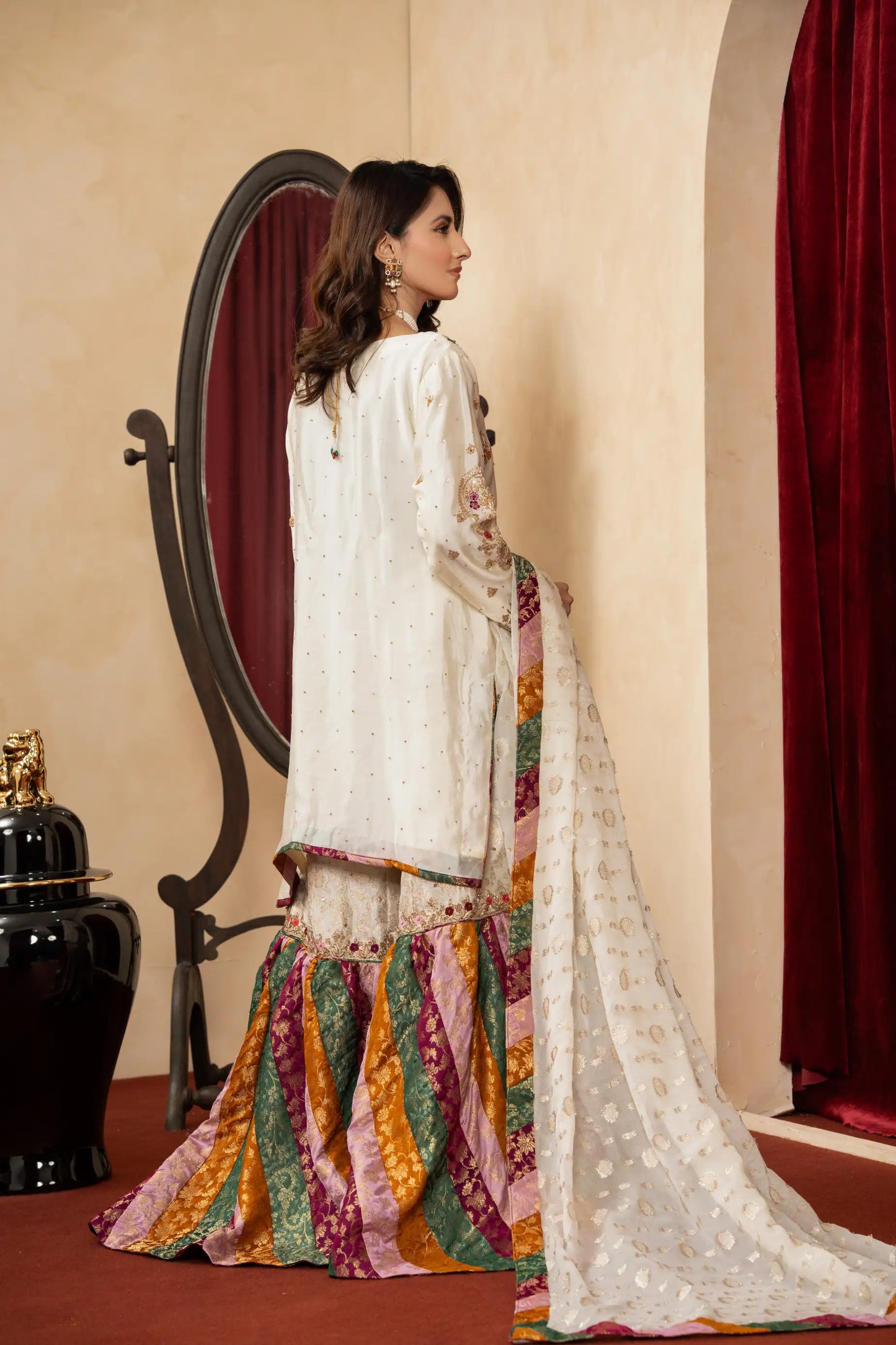 Amna Khurram D-08 Handmade Silk Collection 25