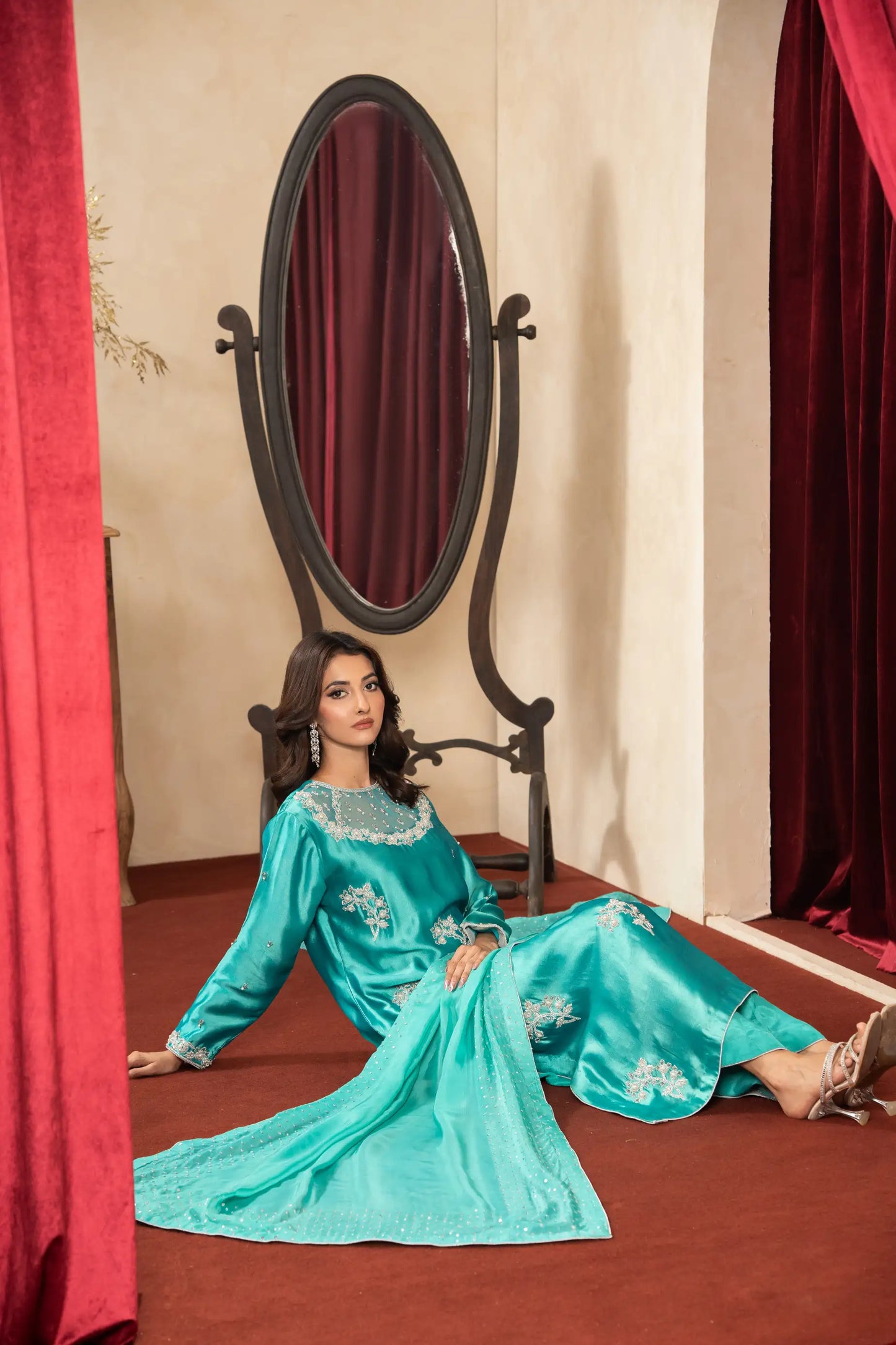 Amna Khurram D-04 Handmade Silk Collection 25