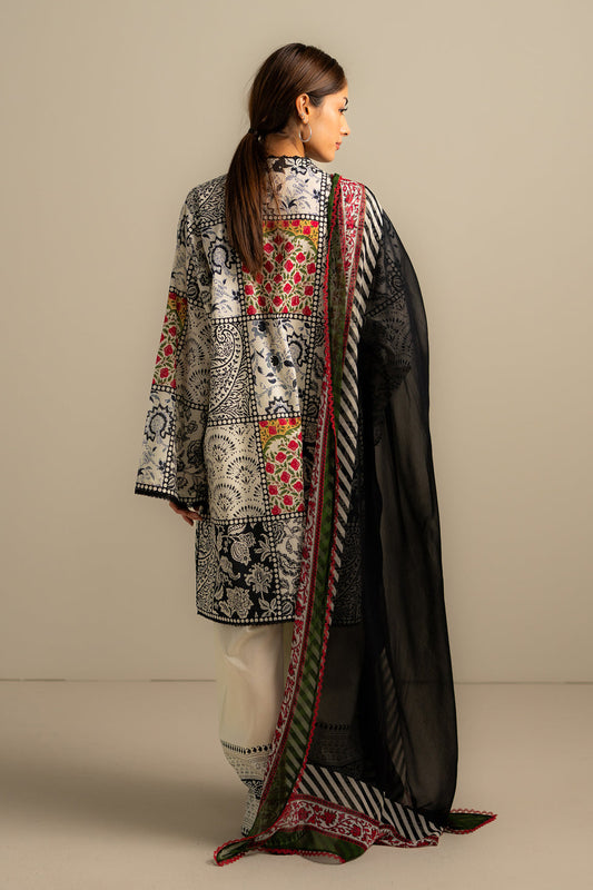 Coco by Zara shahjahan Elra-8B Prints Edit III 25