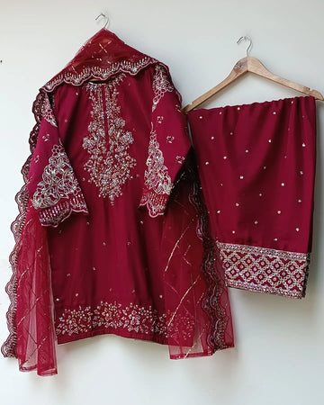 Amna Khurram Anju D-4 3pc ready to wear collection