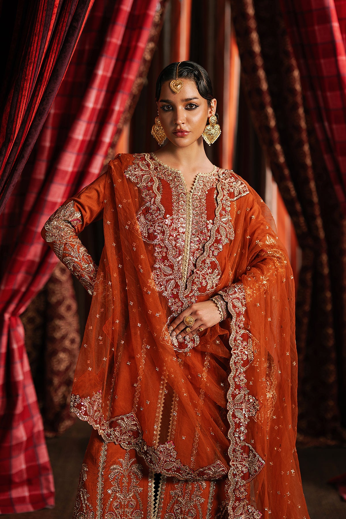 Afrozeh Aafreen Divani The Silk Edit 25