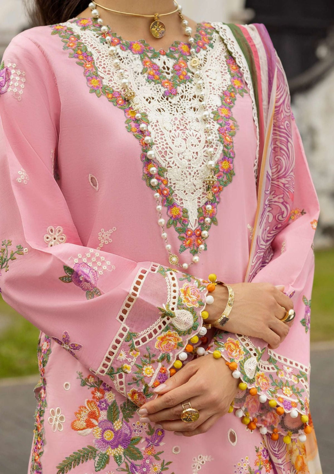 Mushq D-12 Twinkling Tempos Manaram Luxury Lawn'25