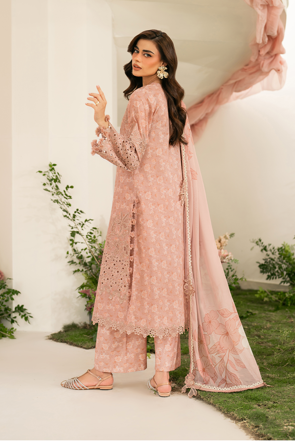 Iznik IFE-12 Embroidered Festive Lawn Edition 25'