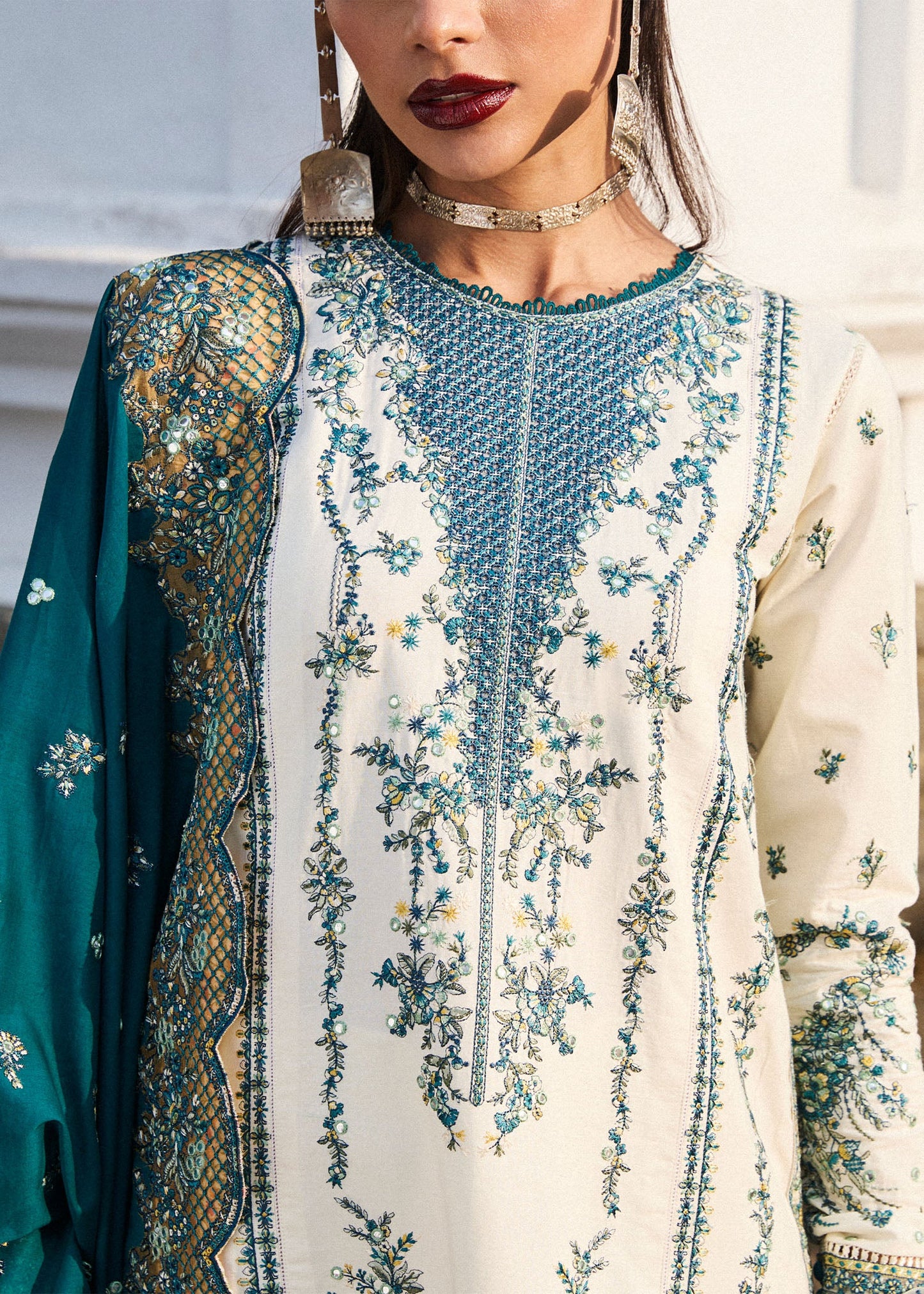 Hussain Rehar Veil Luxury Lawn'25