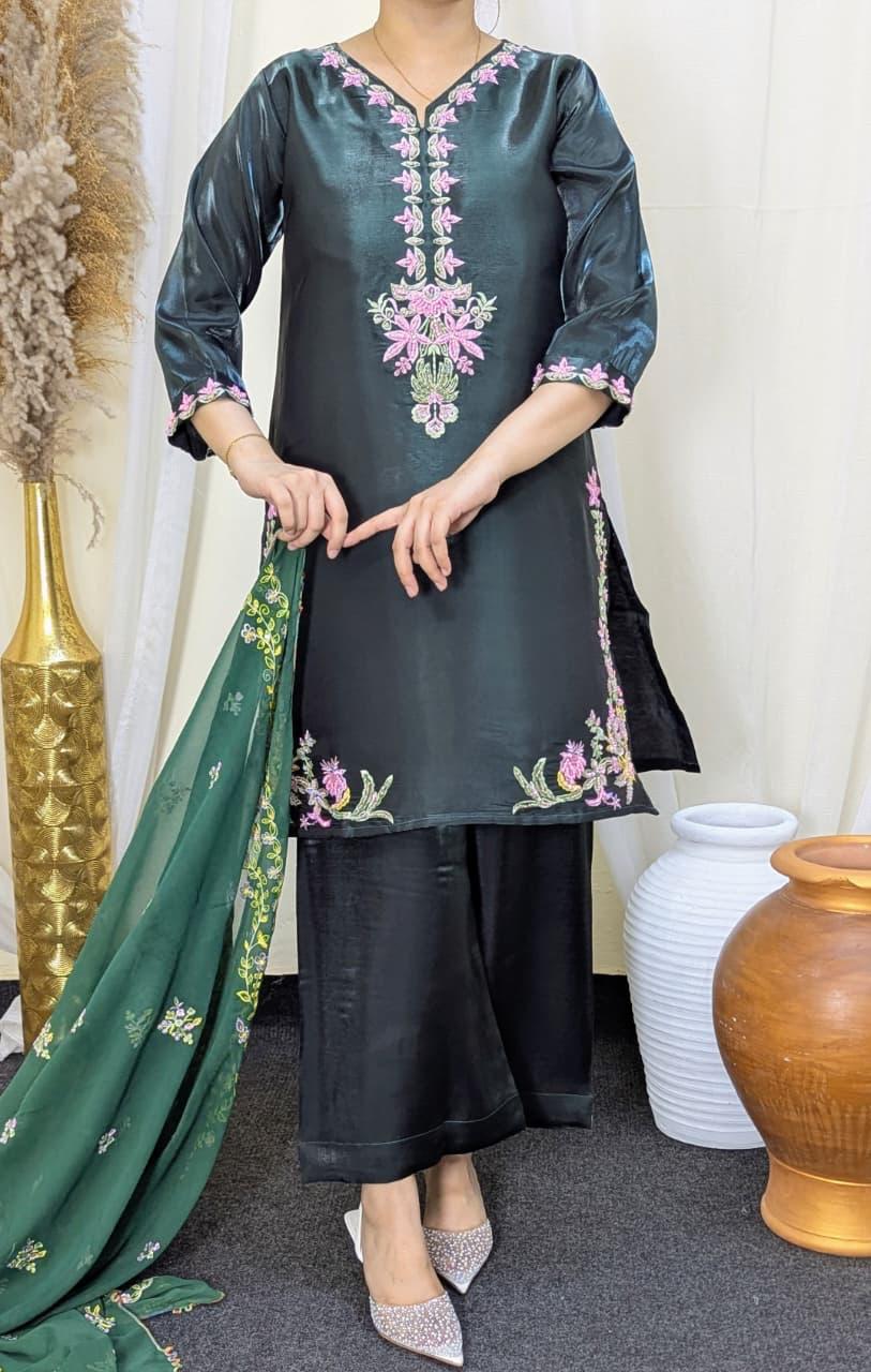 Amna Khurram Green Zimal-nov#19 3pc Raw Silk Ready to wear
