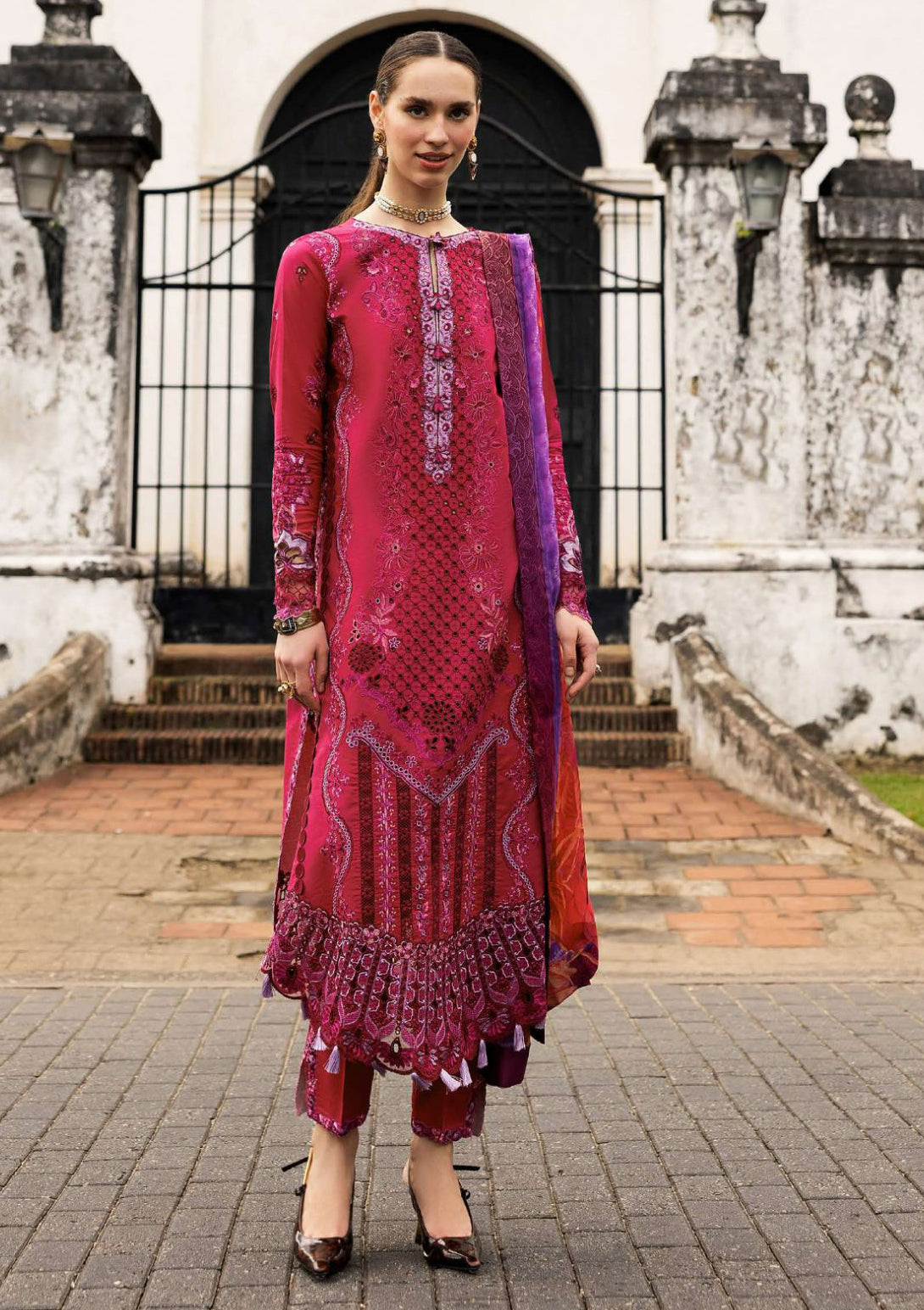 Mushq D-14 Dreamy Whirl Manaram Luxury Lawn'25