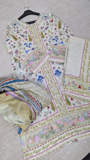 Qalamkar EM-09 (А) HAZEL Qprints ii (Unstitched)