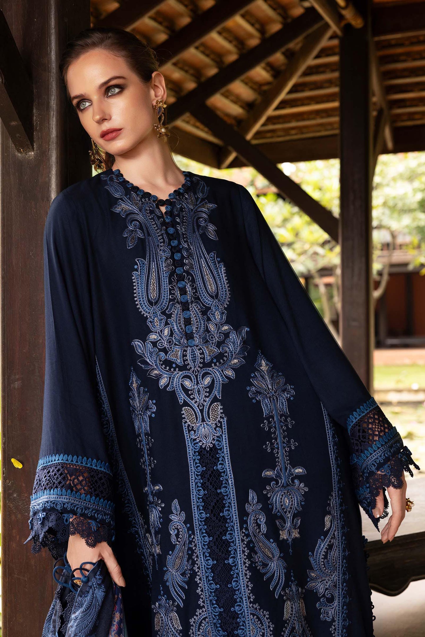 Maria b Mprints 3B Unstitched Embroidered Twill Linen 25'