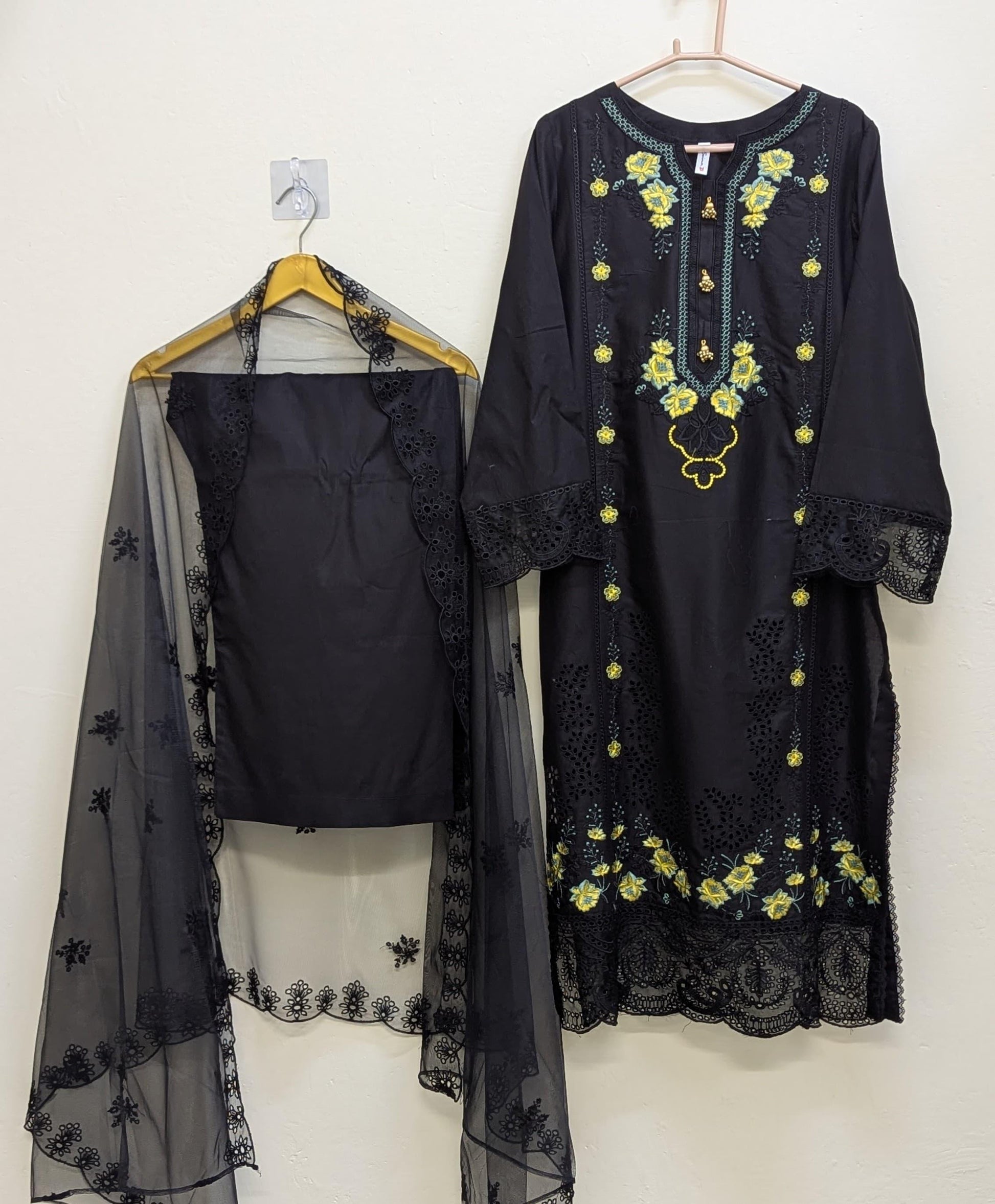 Amna Khurram Saima-Aug13 Black Ready to wear