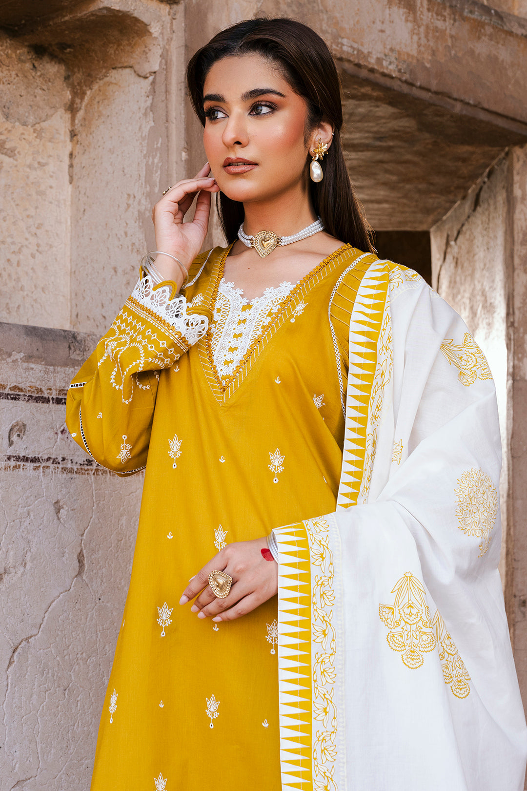 Zellbury WUS25E30829 Chikankari Collection 25'