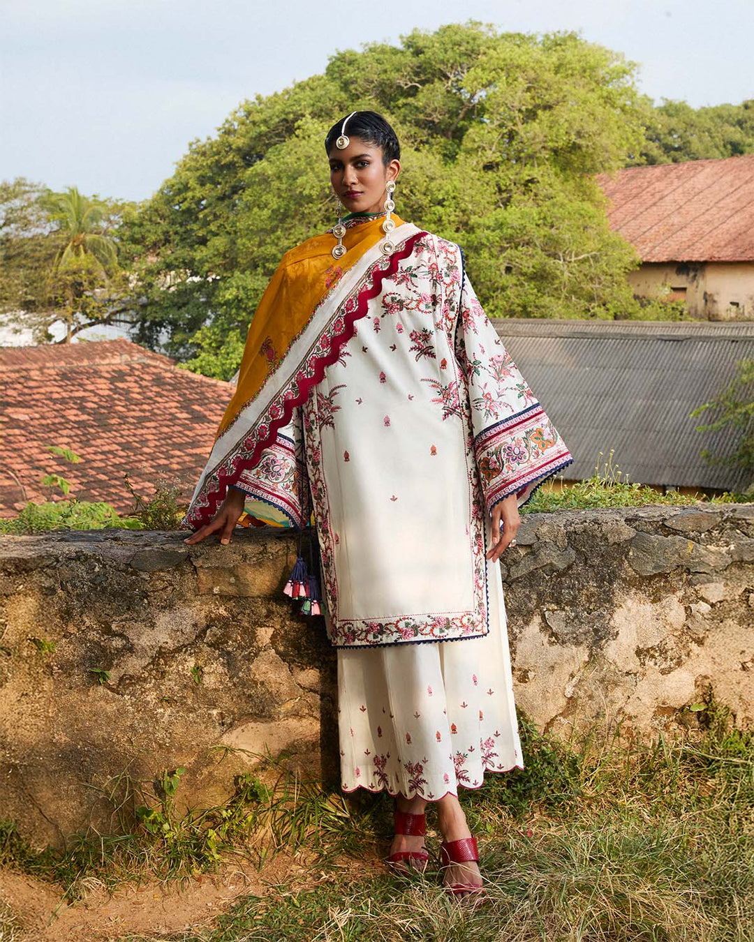 Jugnu Tibet Luxury Lawn Collection 25