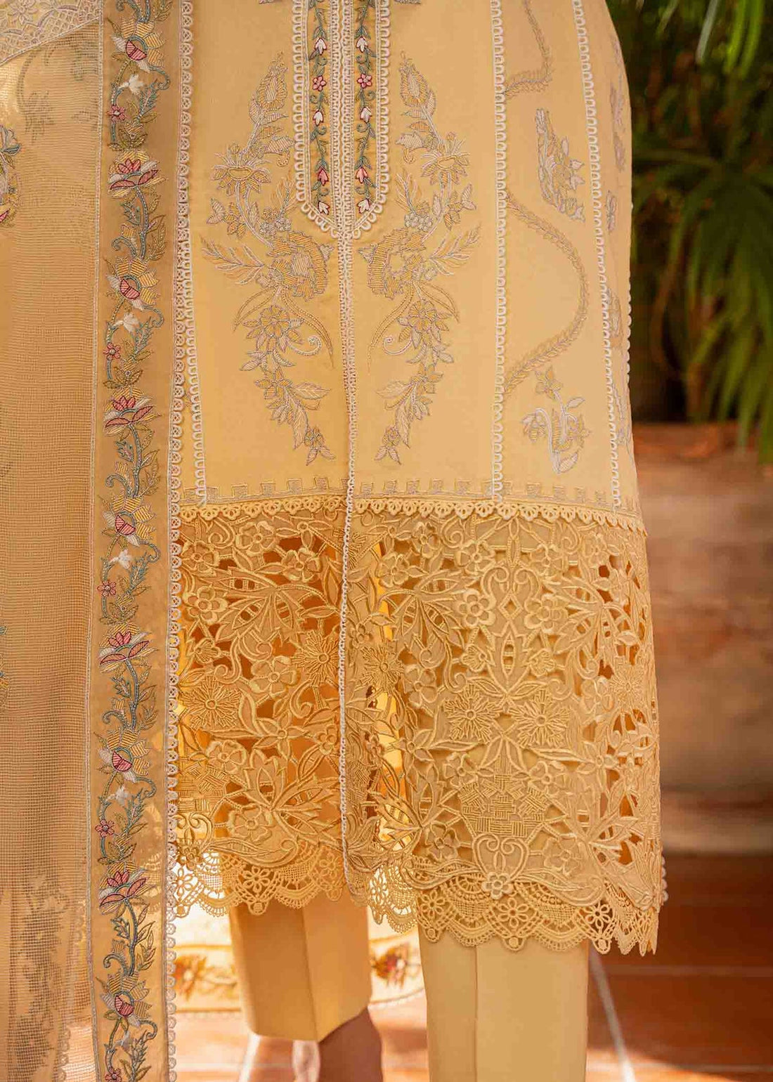 Jeem 3 PIECE EMBROIDERED SUNGLOW YELLOW LAWN 25'