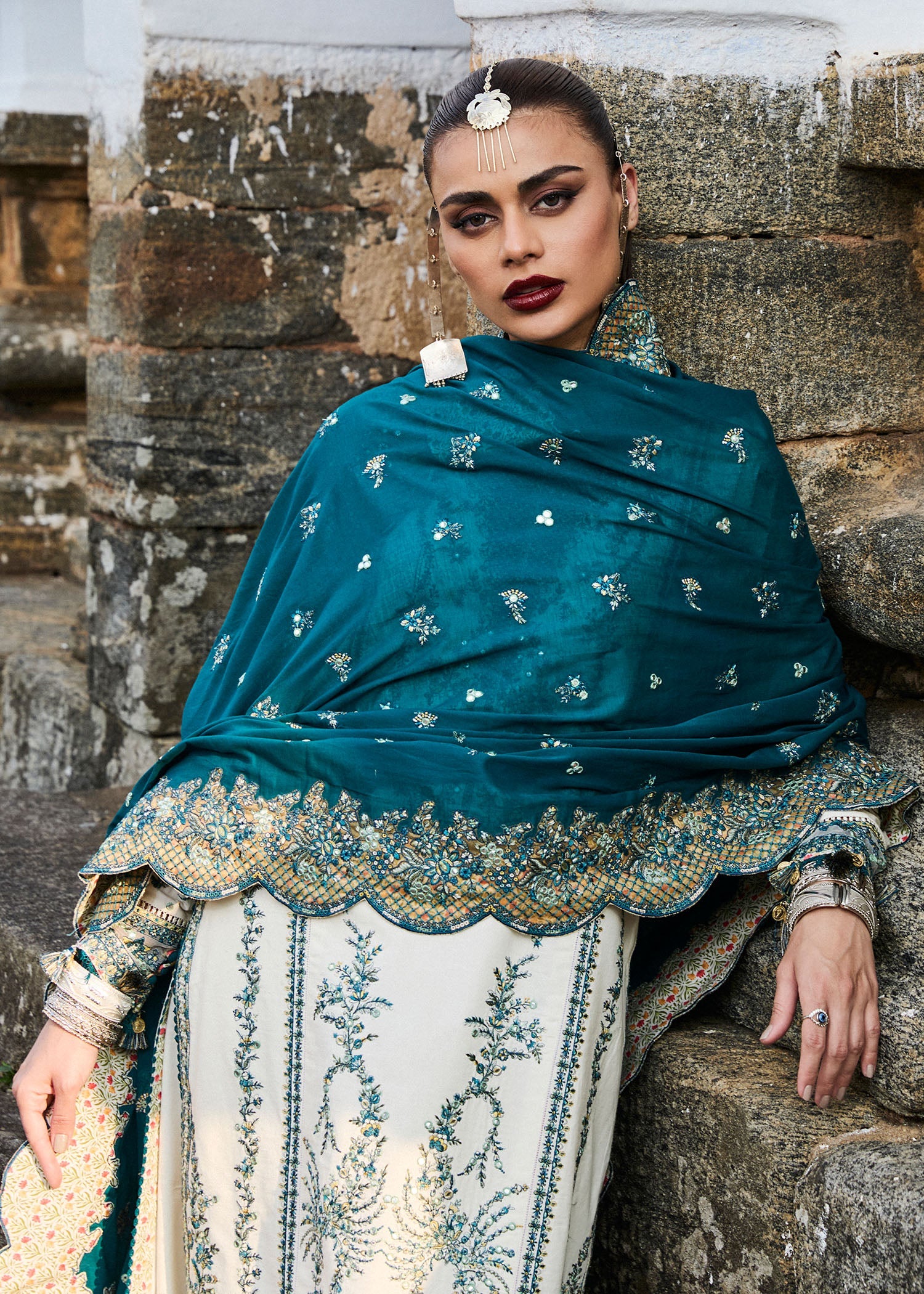 Hussain Rehar Veil Luxury Lawn'25