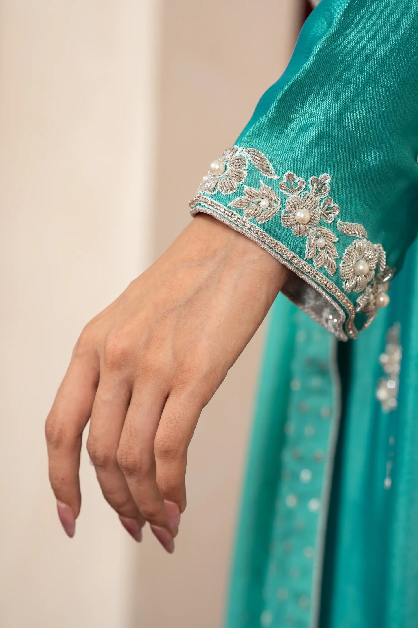 Amna Khurram D-04 Handmade Silk Collection 25