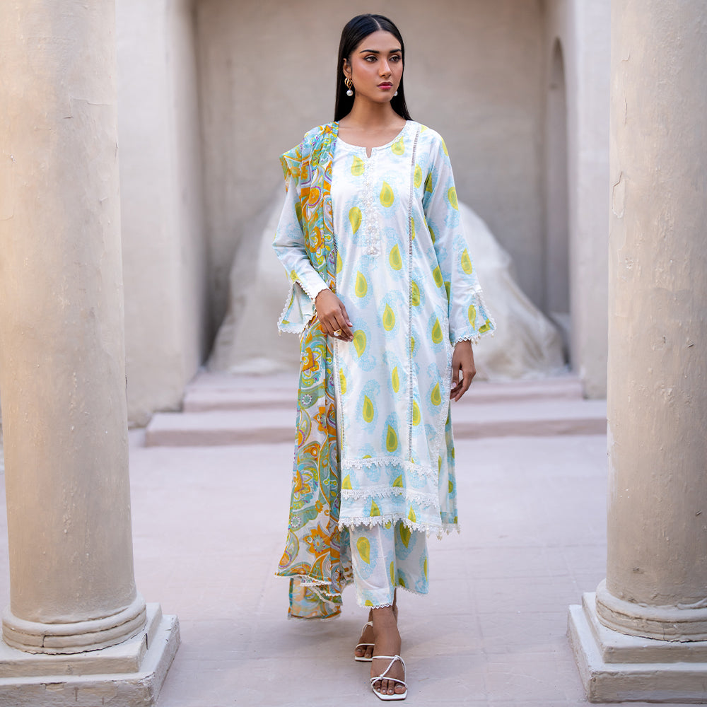 Regalia Identic IDSBDV1-2 Separates Lawn