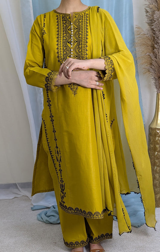 Amna Khurram Zimal-Aug6 Yellow Ready to wear