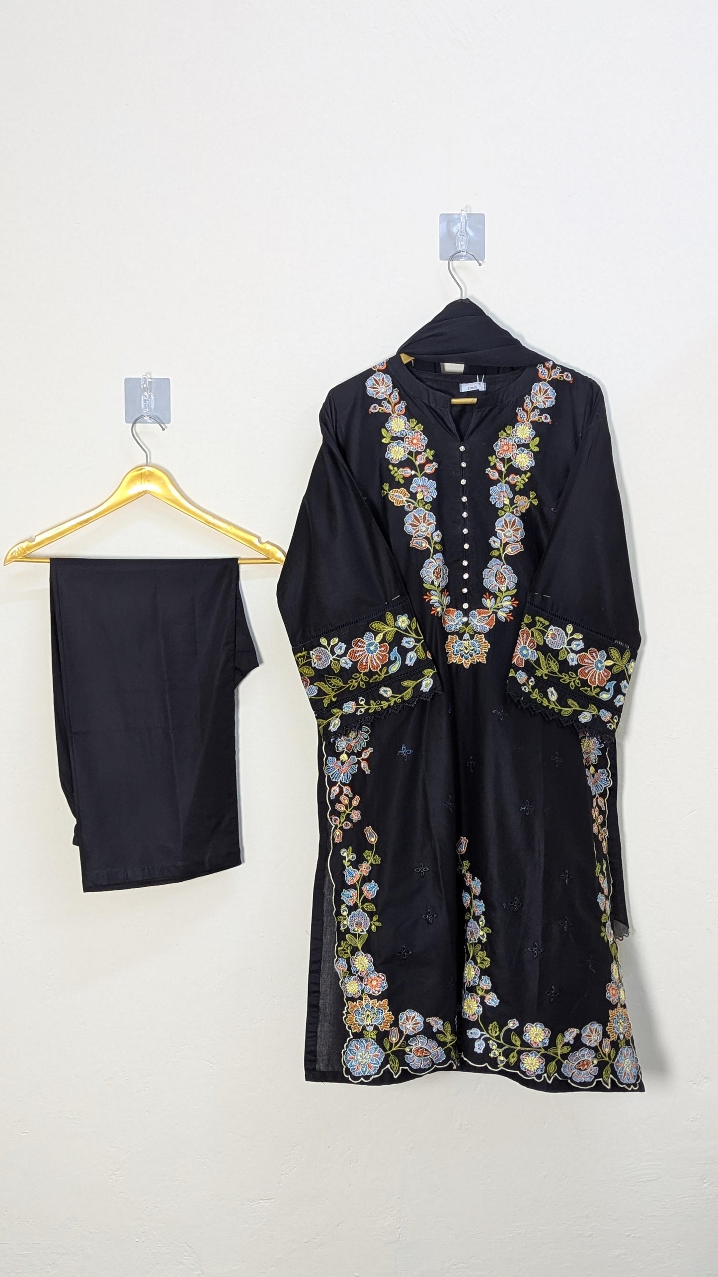 Amna Khurram Zimal-Aug7 Black Ready to wear