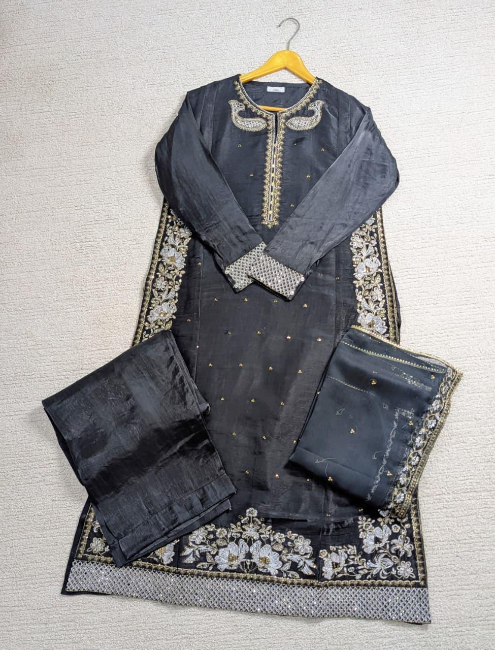 Amna Khurram Black Zimal-nov#25 3pc Raw Silk Ready to wear
