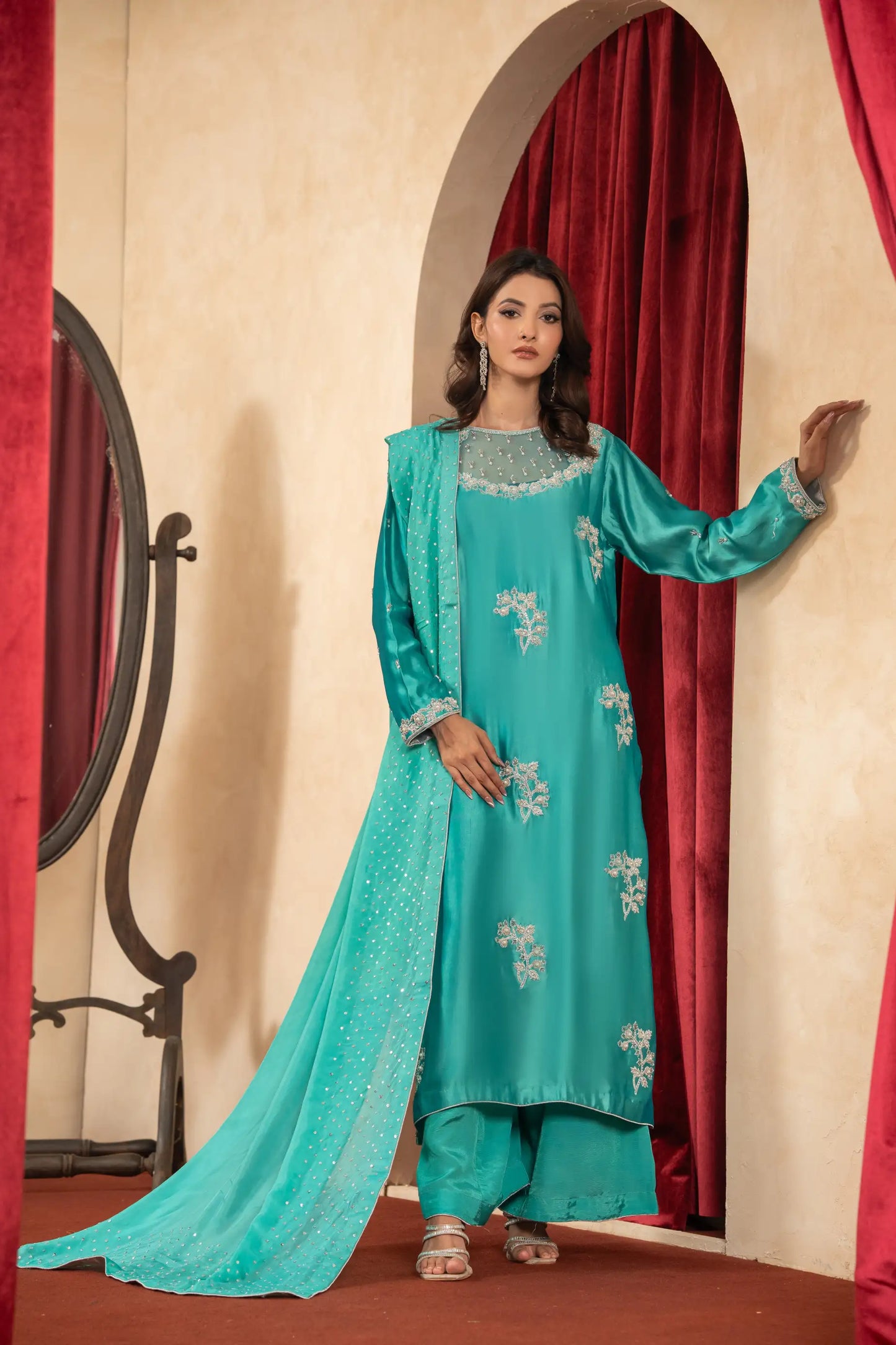 Amna Khurram D-04 Handmade Silk Collection 25
