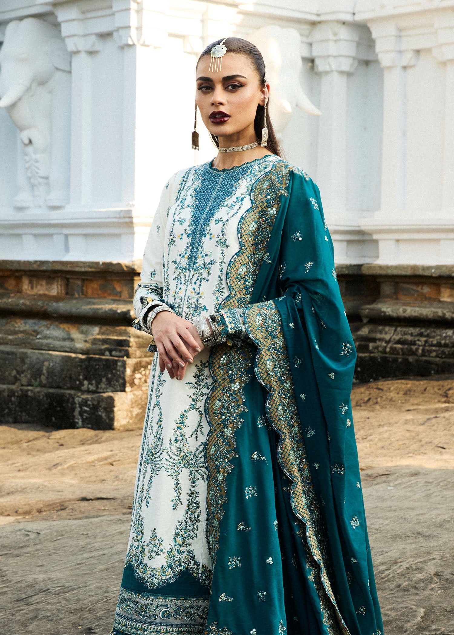 Hussain Rehar Veil Luxury Lawn'25