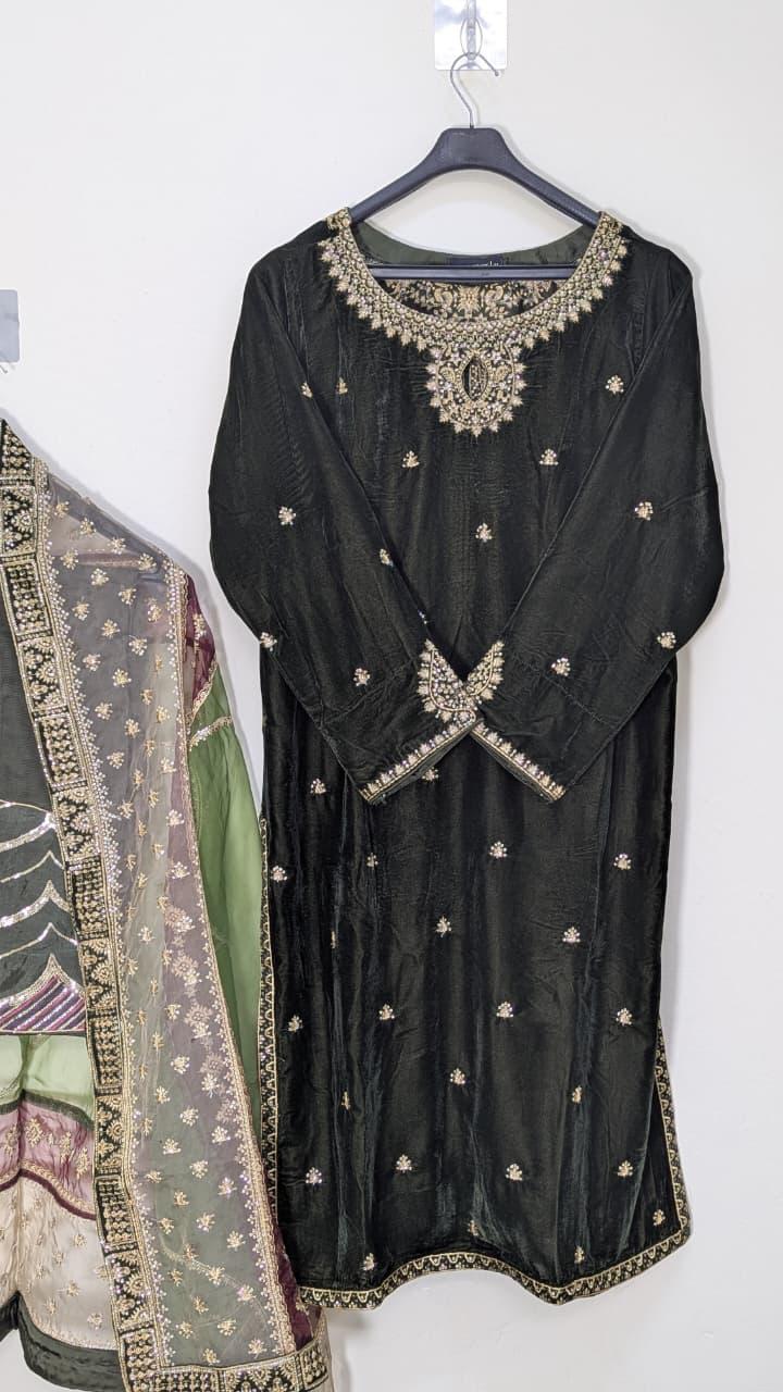 Amna Khurram Green Velvet 3pc Ready to wear