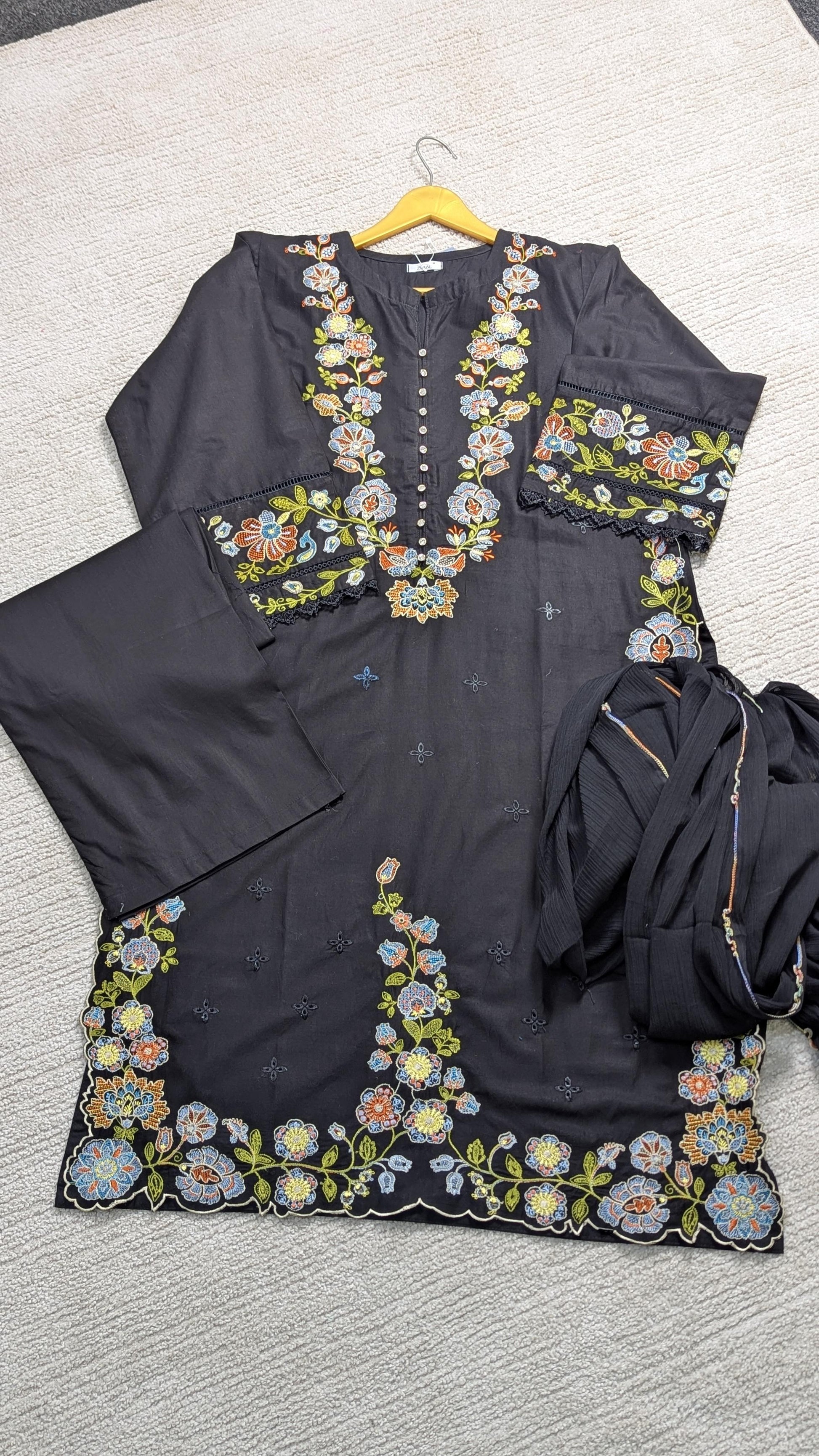 Amna Khurram Zimal-Aug7 Black Ready to wear